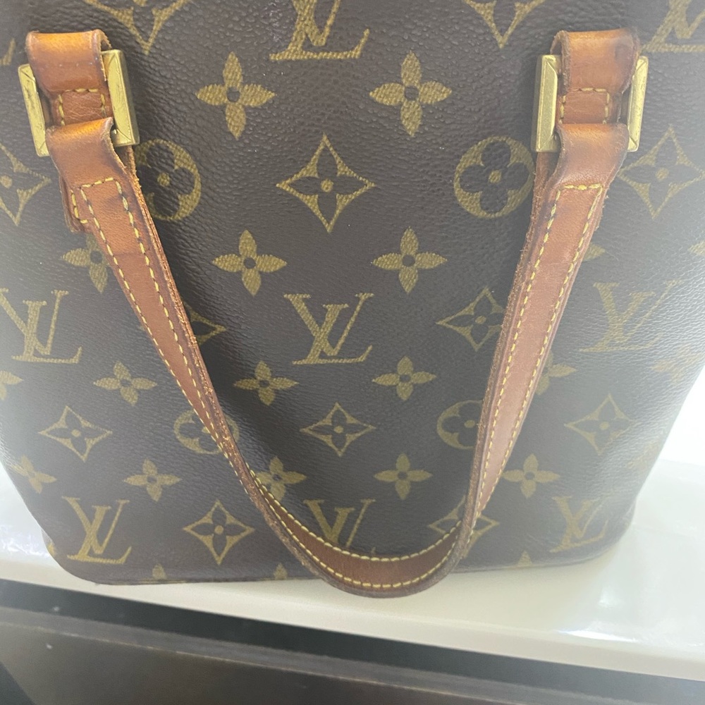 Lv Bag - image 3
